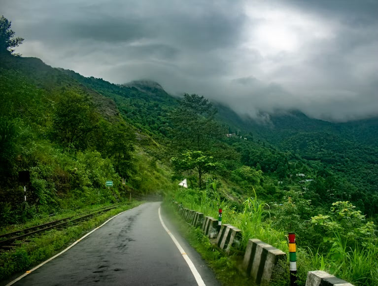 Airborn Trail Essentials #3: 7 Mistakes First-Time Trekkers Make During Monsoon