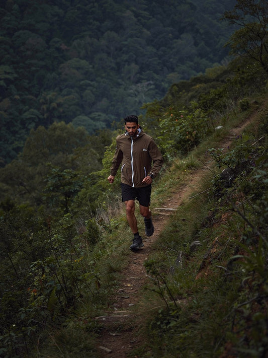 Best Lightweight Hiking Jacket for Hiking and Outdoor Adventures